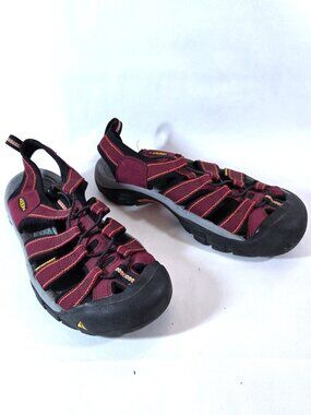 Keen Red & Orange Washable Sandals Size 7.5